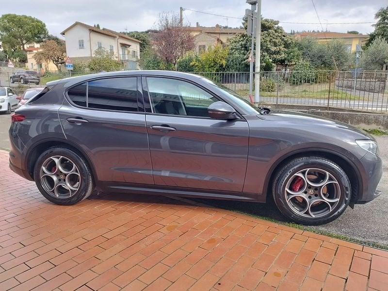 Alfa Romeo Stelvio 2.2 Turbodiesel 160 CV AT8 RWD Rosso Edizione