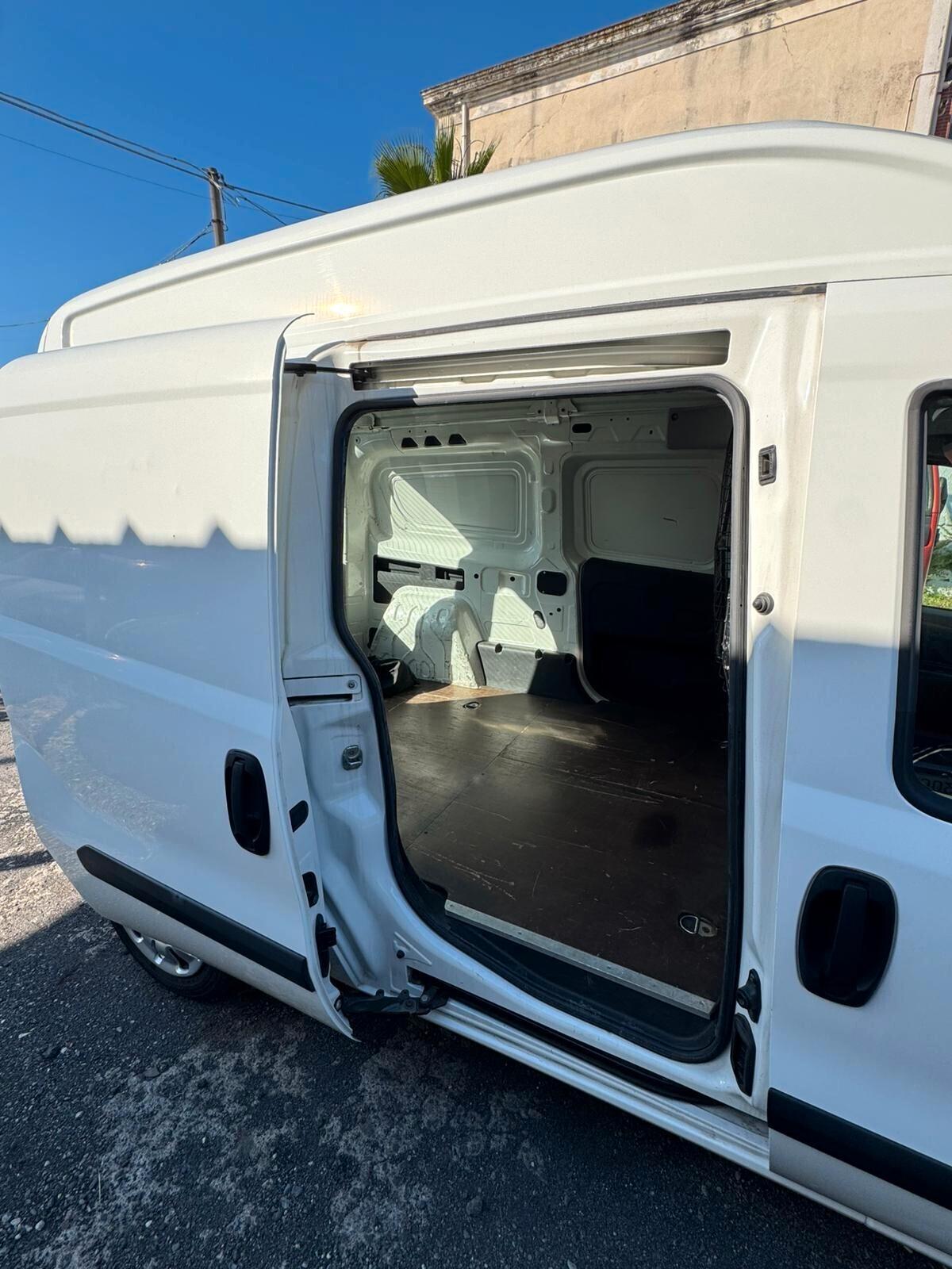 Fiat Doblo Doblò 1.6 MJT MTA PL-TA Cargo Maxi XL Lamierato SX E5+