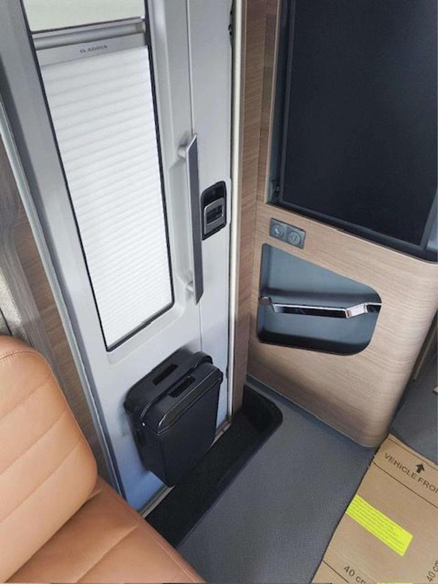 MERCEDES-BENZ Adria Super Sonic 890 LC