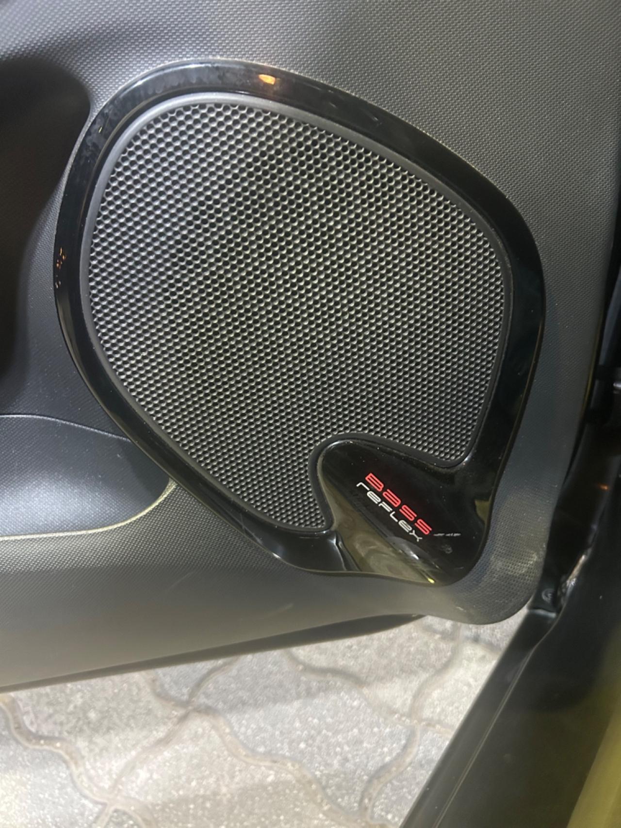 Renault Clio 1.2 modelllo COSTUME NATIONAL