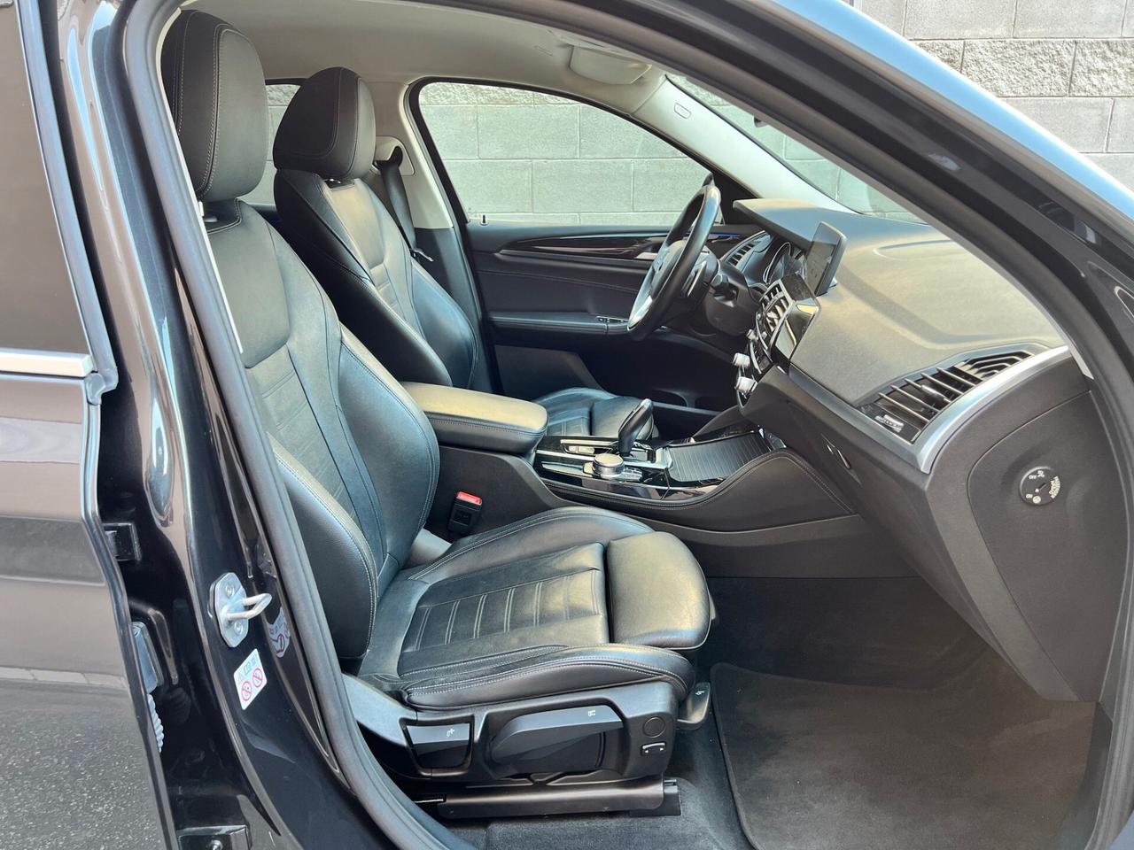 Bmw X4 xdrive20d xLine AUTOM. NAVI/LED/PELLE/19; PERFETTA