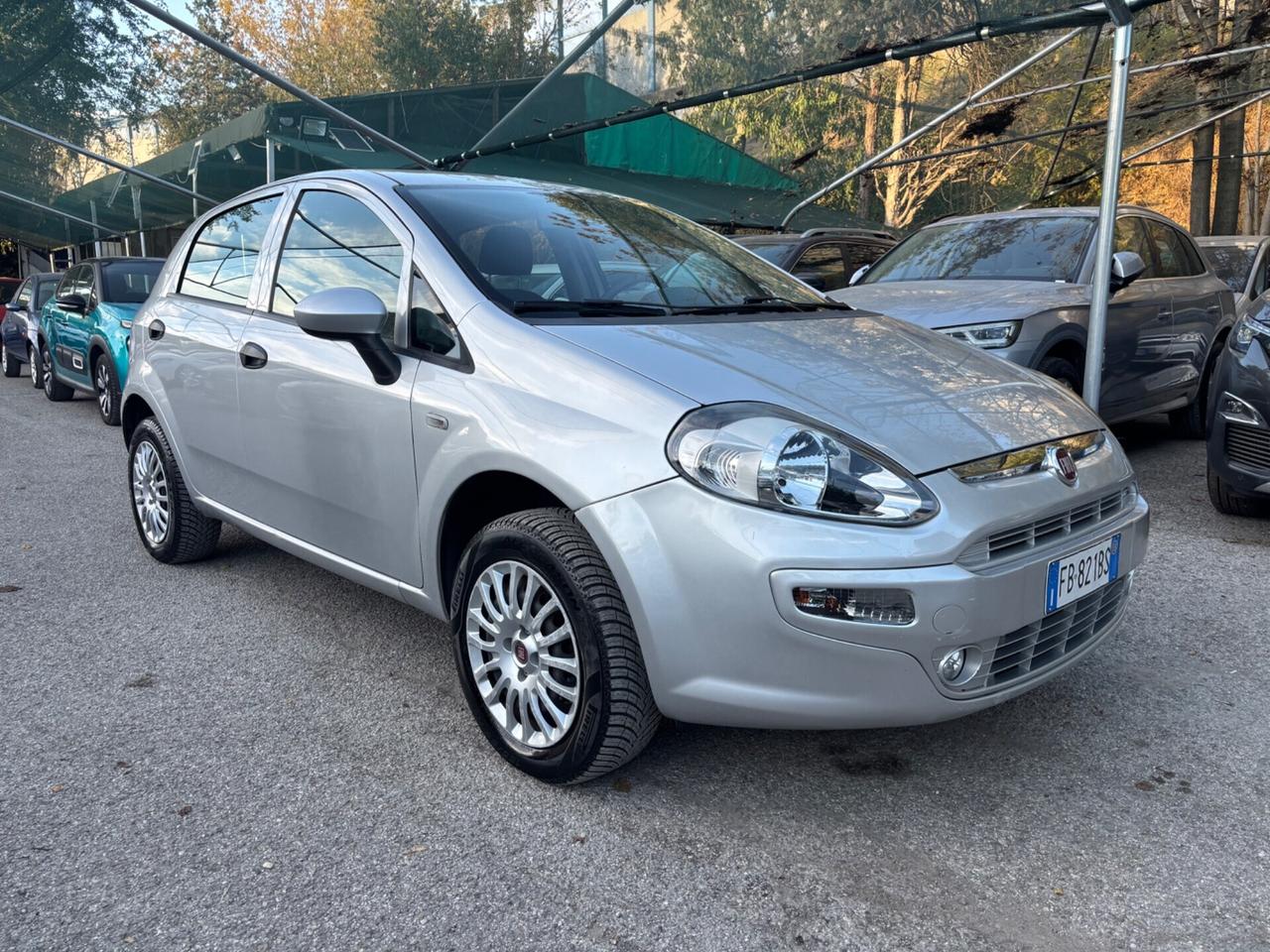 Fiat Punto 1.4 8V 5 porte METANO Lounge OK NEOPATENTATI