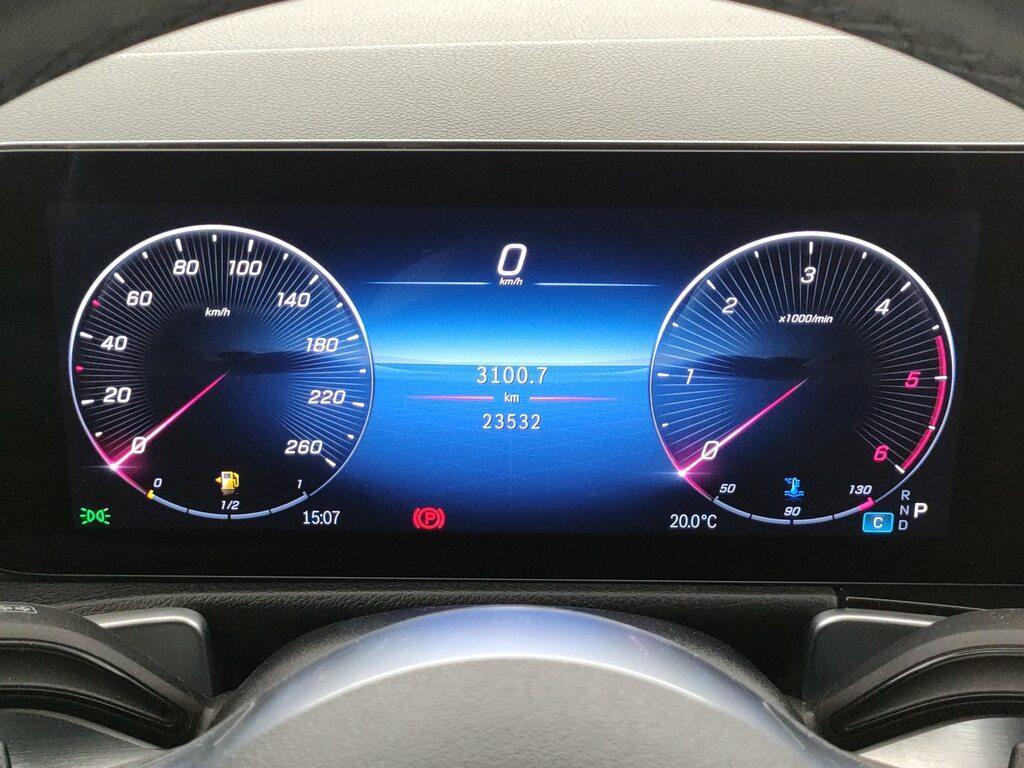 Mercedes GLB 180 D Progressive Advanced 8G-DCT