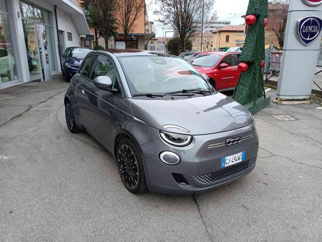 FIAT 500 La Prima Berlina 42 kWh