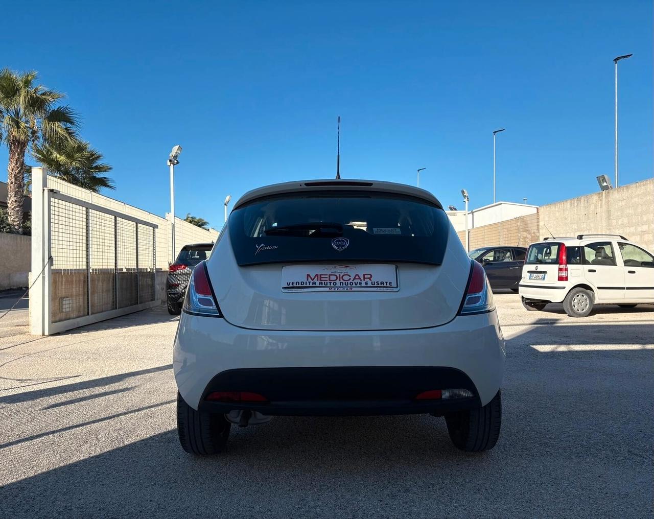 Lancia Ypsilon 1.2 Benzina 69 CV 5 porte S&S Elefantino Blu