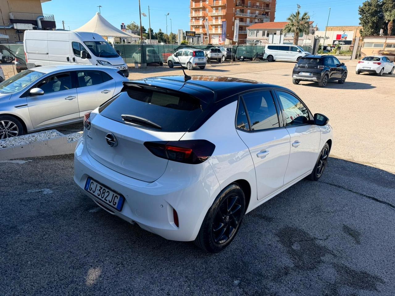 Opel Corsa 1.2 Blitz Edition