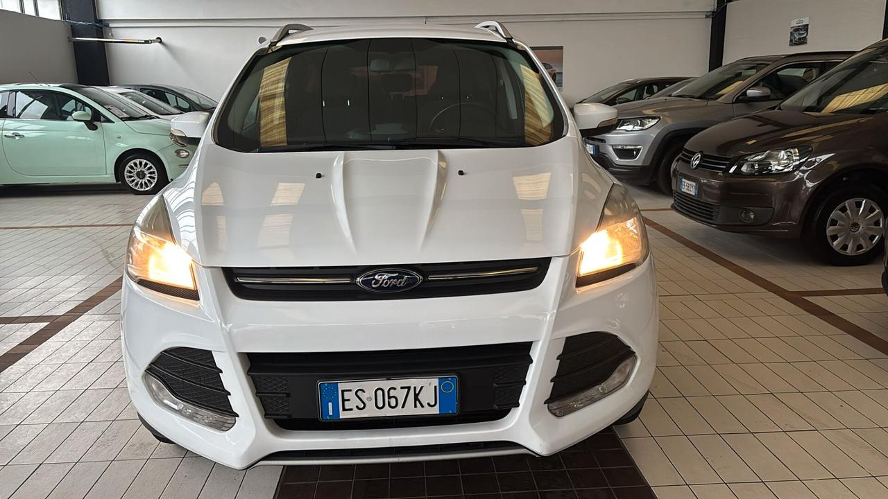 Ford Kuga 2.0 TDCI 140 CV 4WD Powershift