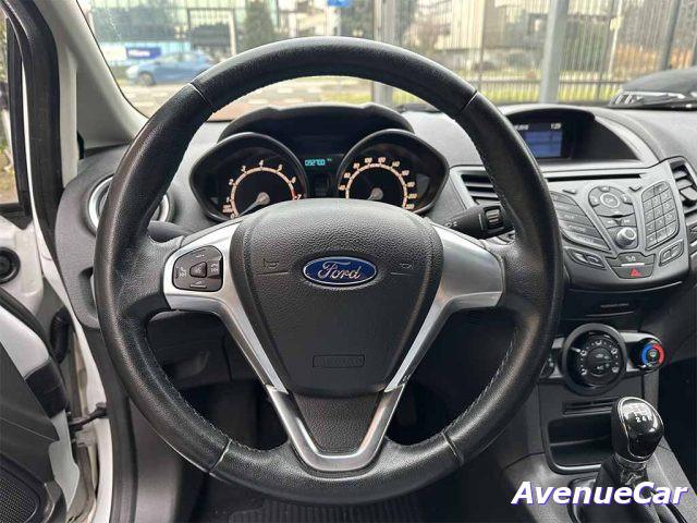 FORD Fiesta 5 porte IMPIANTO GPL DELLA CASA MADRE BEN TENUTA!!