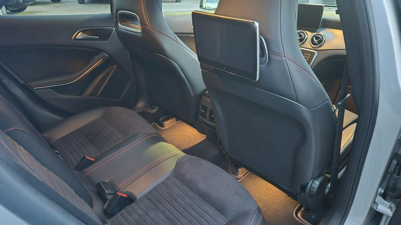 Mercedes-benz CLA 180 d Premium