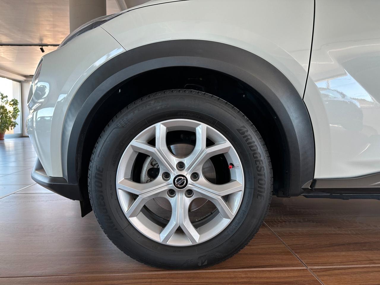 Nissan Juke 1.0 DIG-T 114 CV N-Connecta