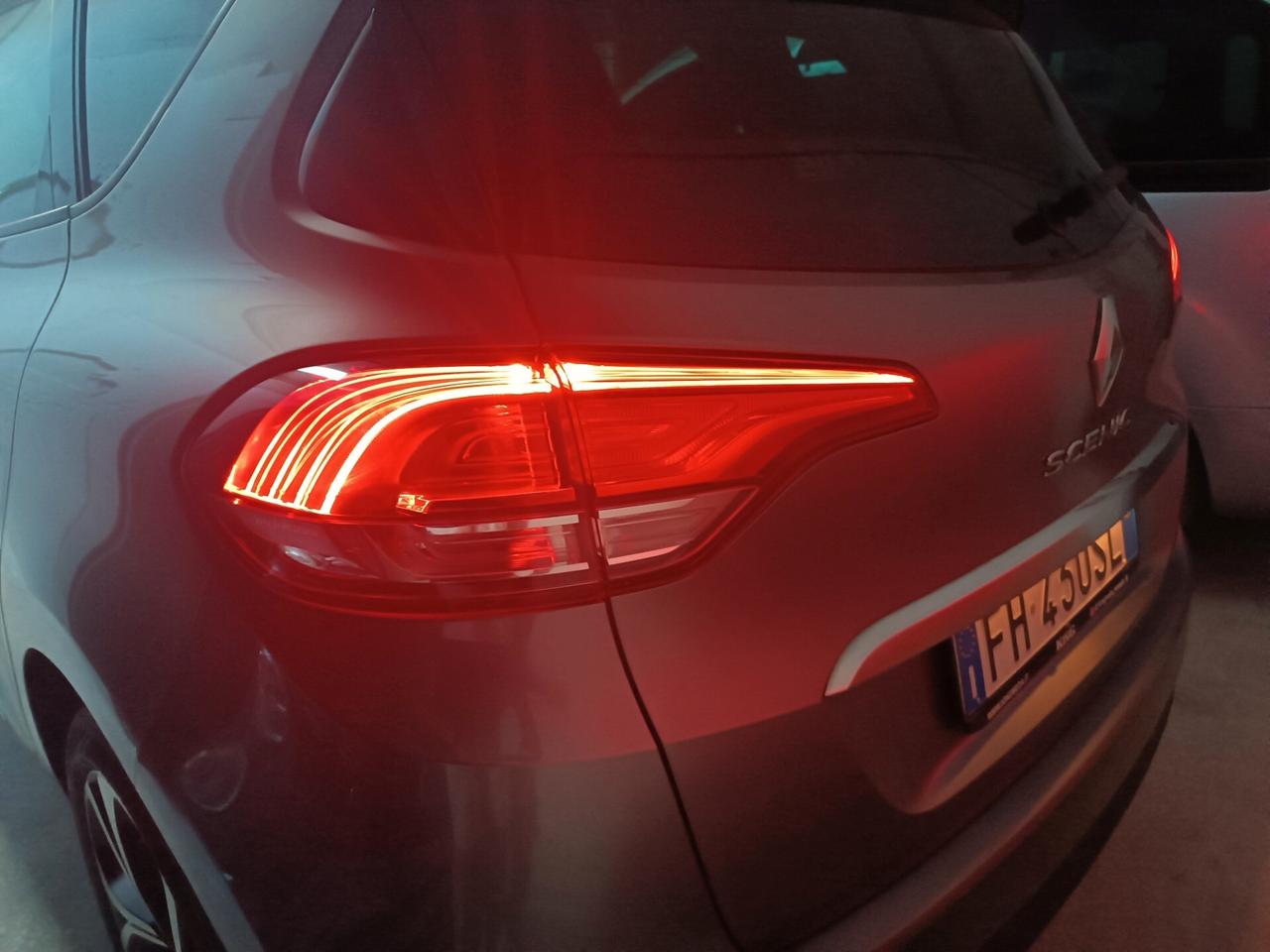 Renault Scenic 1500 dCi 110 CV LIMITED BOSE 0 KM MOTORE NUOVO