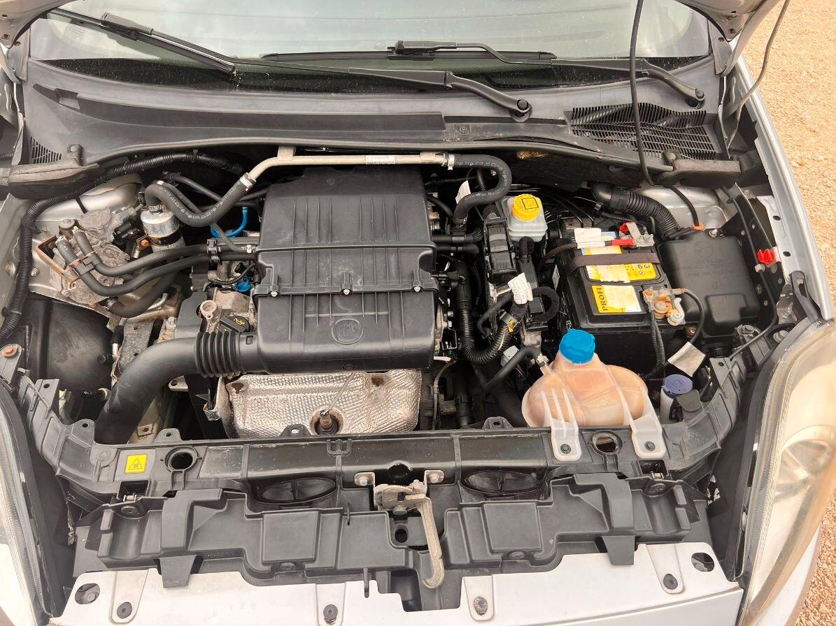 Fiat Punto 1.4 8V 5 porte Easypower Lounge LEGGI