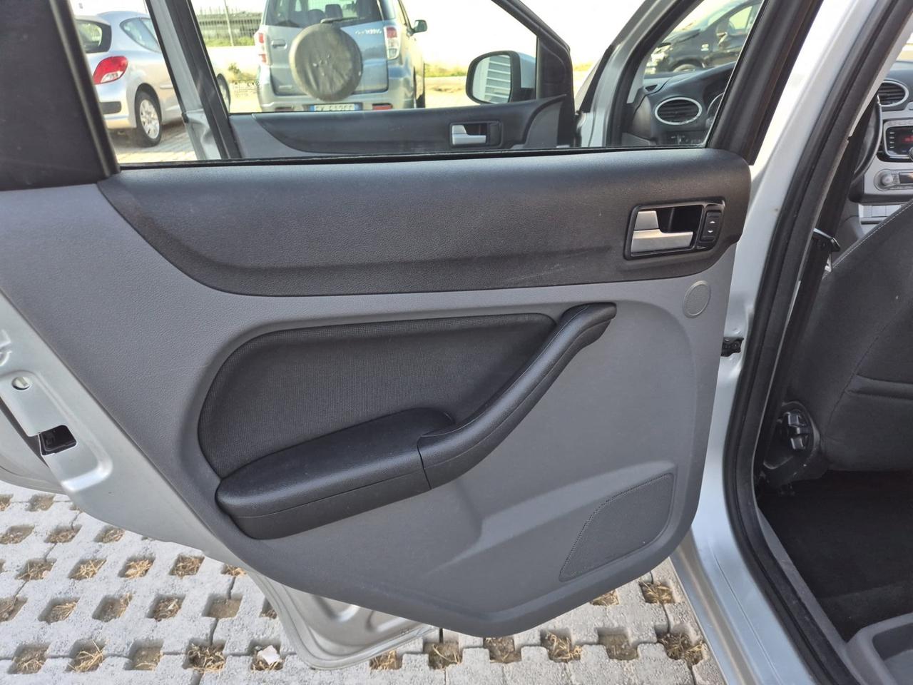 Ford Focus 1.6 TDCi (110CV) 5p. Tit. DPF