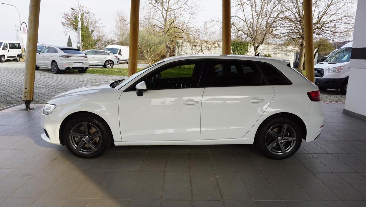 Audi A3 SPB 40 TDI quattro S tronic Business