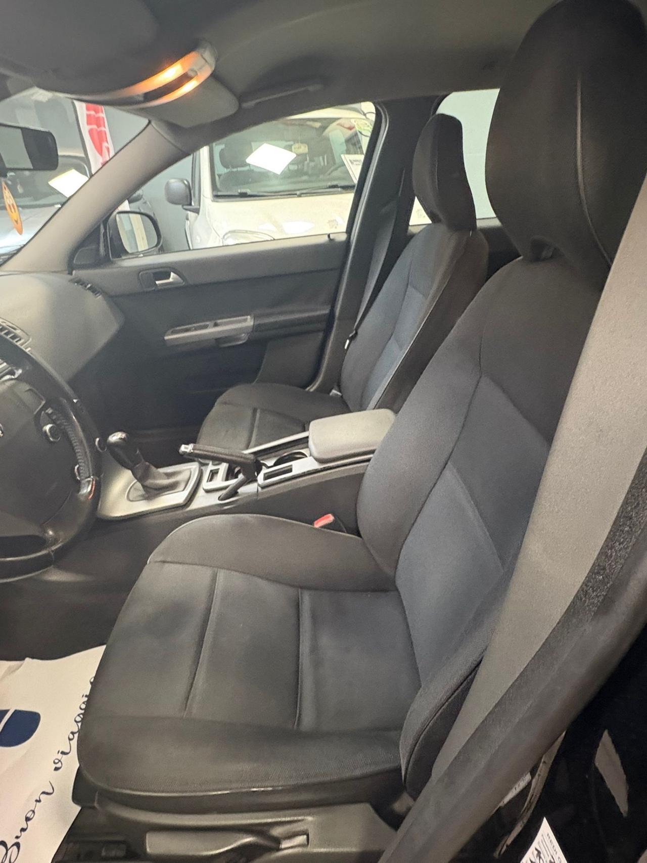 Volvo V50 D2 R-design 114CV Manuale