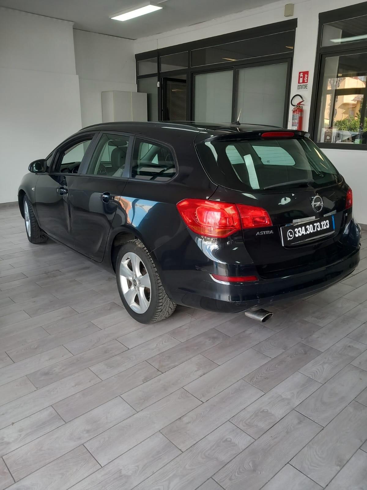 Opel Astra 1.4 Turbo 140CV Sports Tourer GPL Tech Cosmo