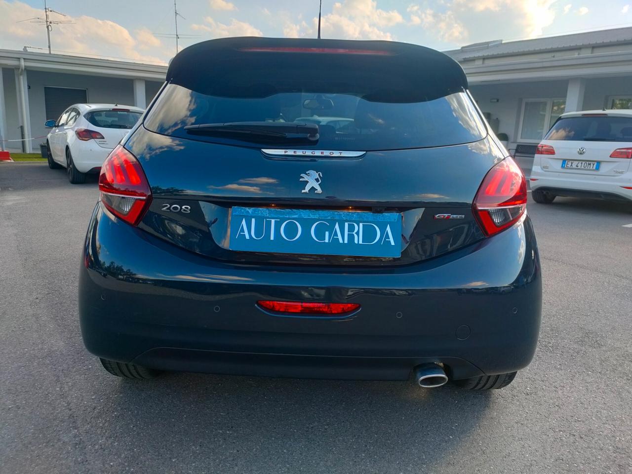 Peugeot 208 BlueHDi 120 S&S 5 porte GT Line NEOPATENTATI