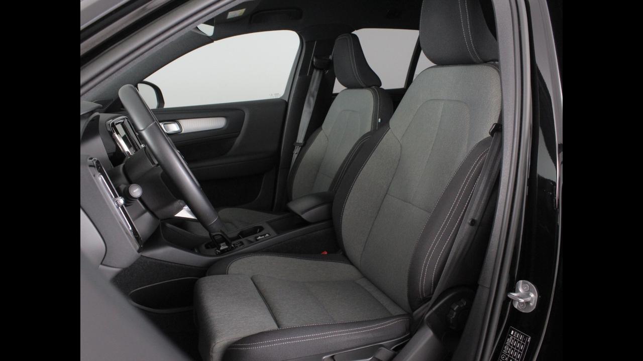 VOLVO XC40 2023 - XC40 1.5 t4 recharge phev Core auto