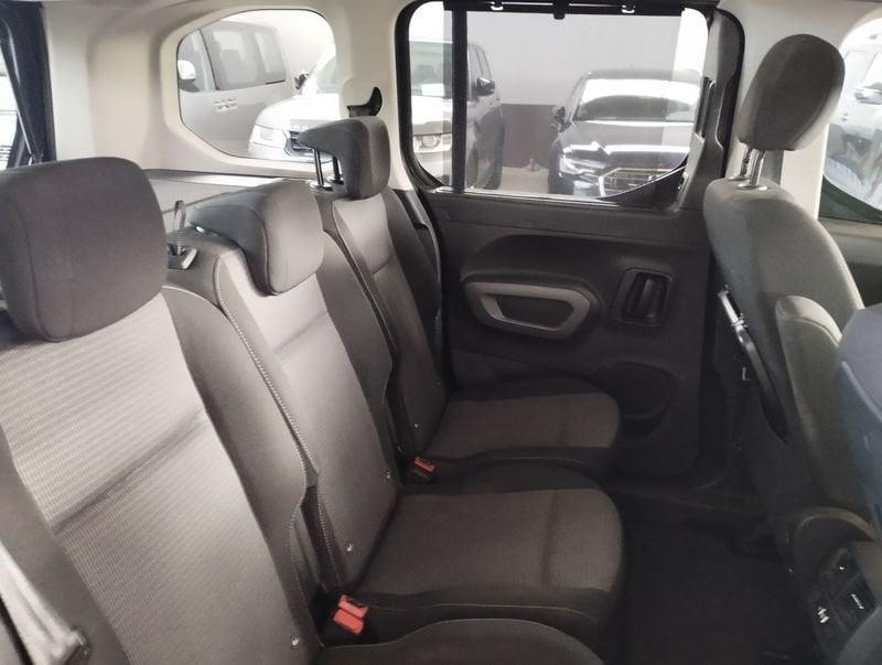 Toyota Proace City Verso 1.5D 130 CV S&S Short A/T Luxury