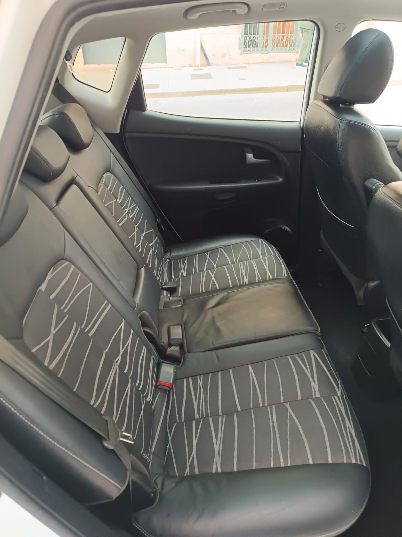 Kia Venga 1.4 CRDi 90CV COOL TETTO NAVI CAMERA