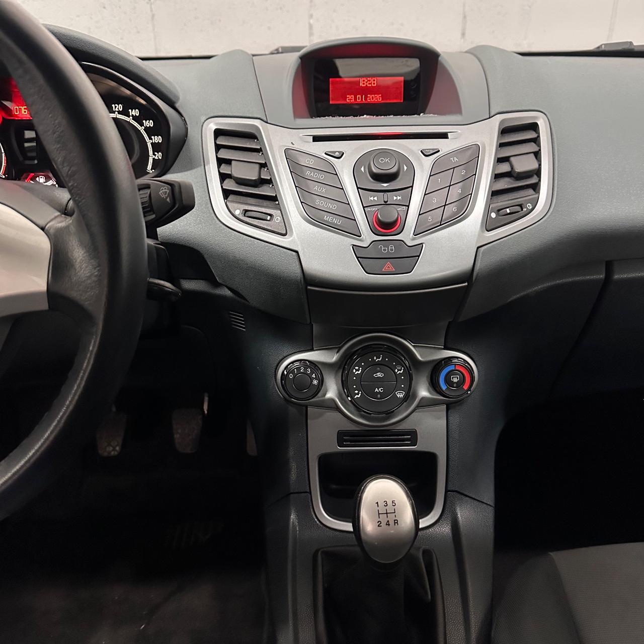 Ford Fiesta 1.2 82 CV 5 porte Titanium NEOPATENTATI