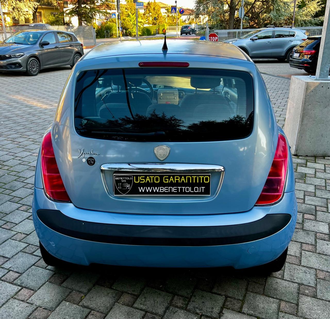 Lancia Ypsilon 1.2 16V Argento