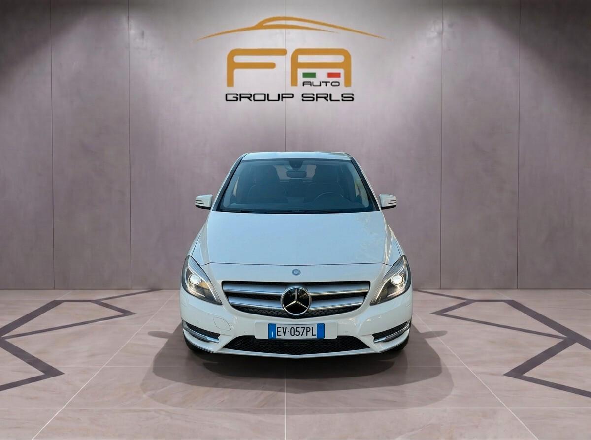 Mercedes B 200 CDI Autom Premium NAVI CAMERA 2014
