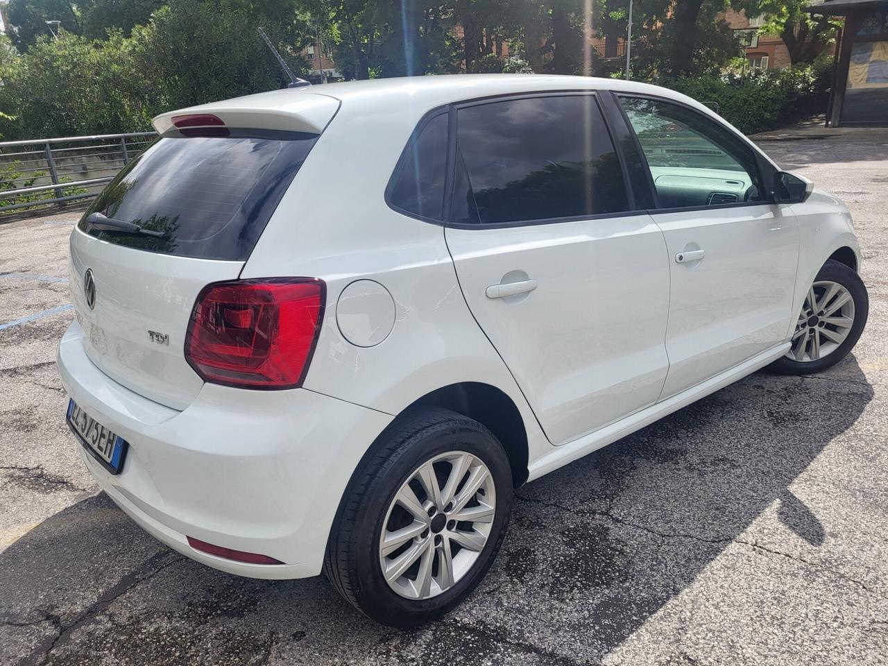 VOLKSWAGEN POLO 1,4 TDI-UNICO PROP-EURO 6-3 REVISI