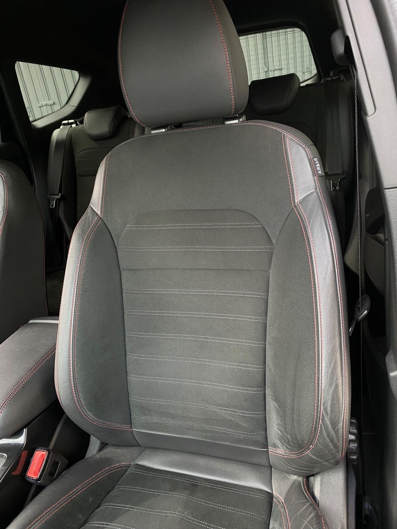 Ford Kuga 1.5 TDCi 120cv S&S 2WD ST-Line