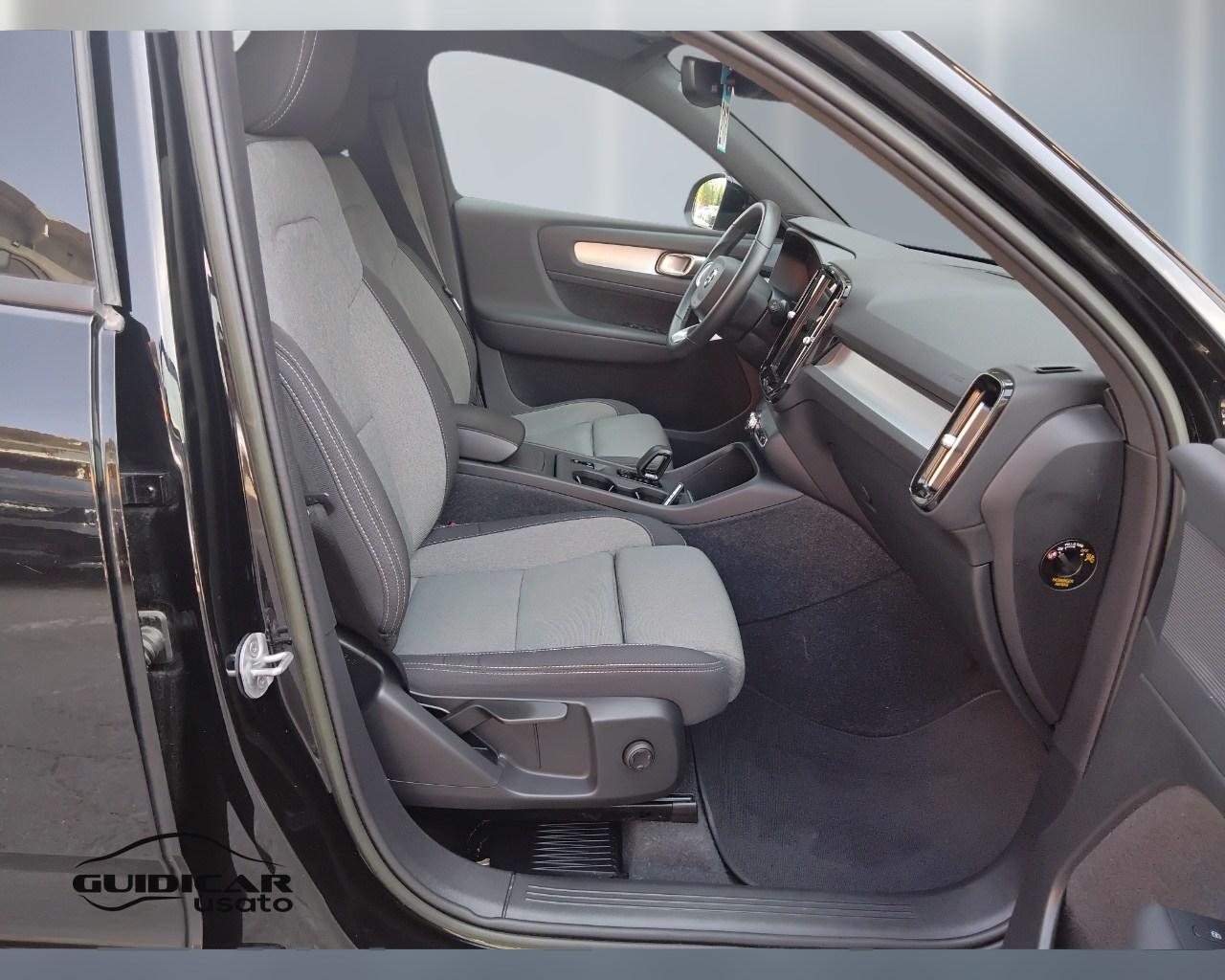 VOLVO XC40 2023 - XC40 1.5 t2 Core auto
