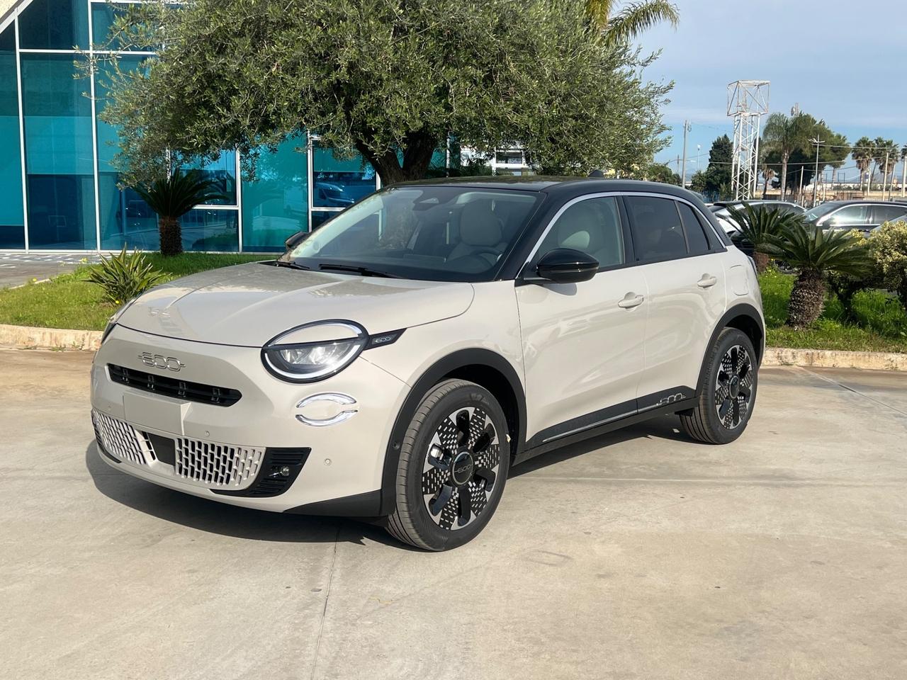 Fiat 600 La prima 115cv possibilità noleggio no scoring