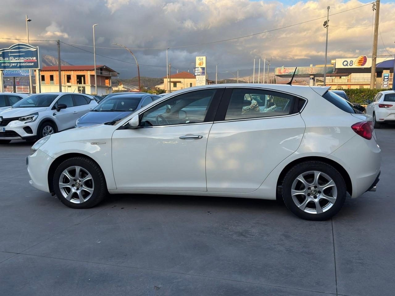 Alfa Romeo Giulietta 1.6 JTDm-2 105 CV Distinctive