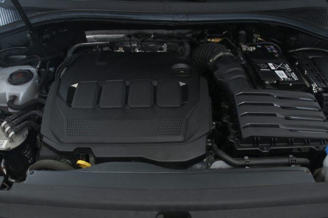 VOLKSWAGEN Tiguan 2.0 TDI 150 CV SCR DSG R-Line Black Pack/Matrix