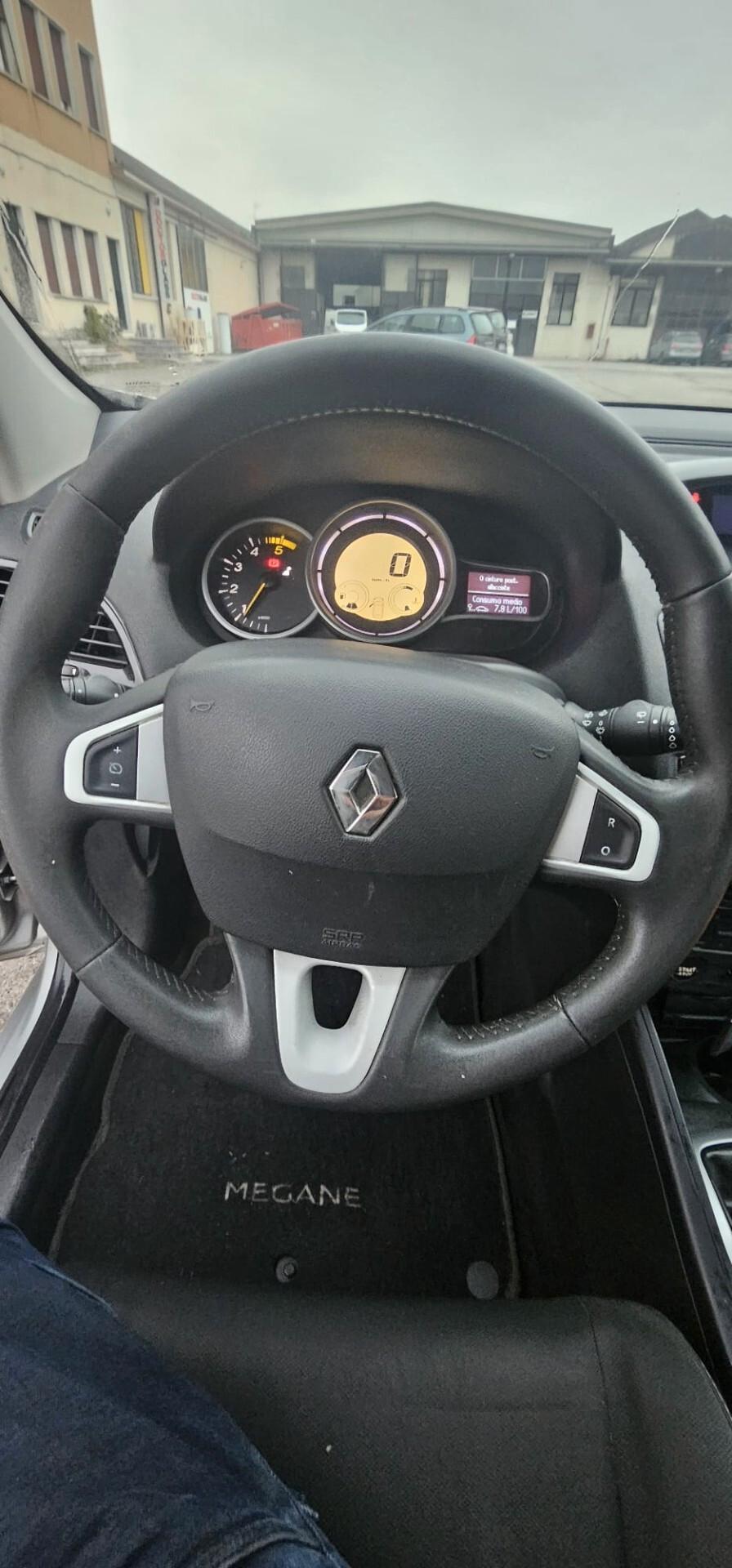 Renault Megane Mégane Coupé 1.5 dCi 110CV EDC Wave Edition