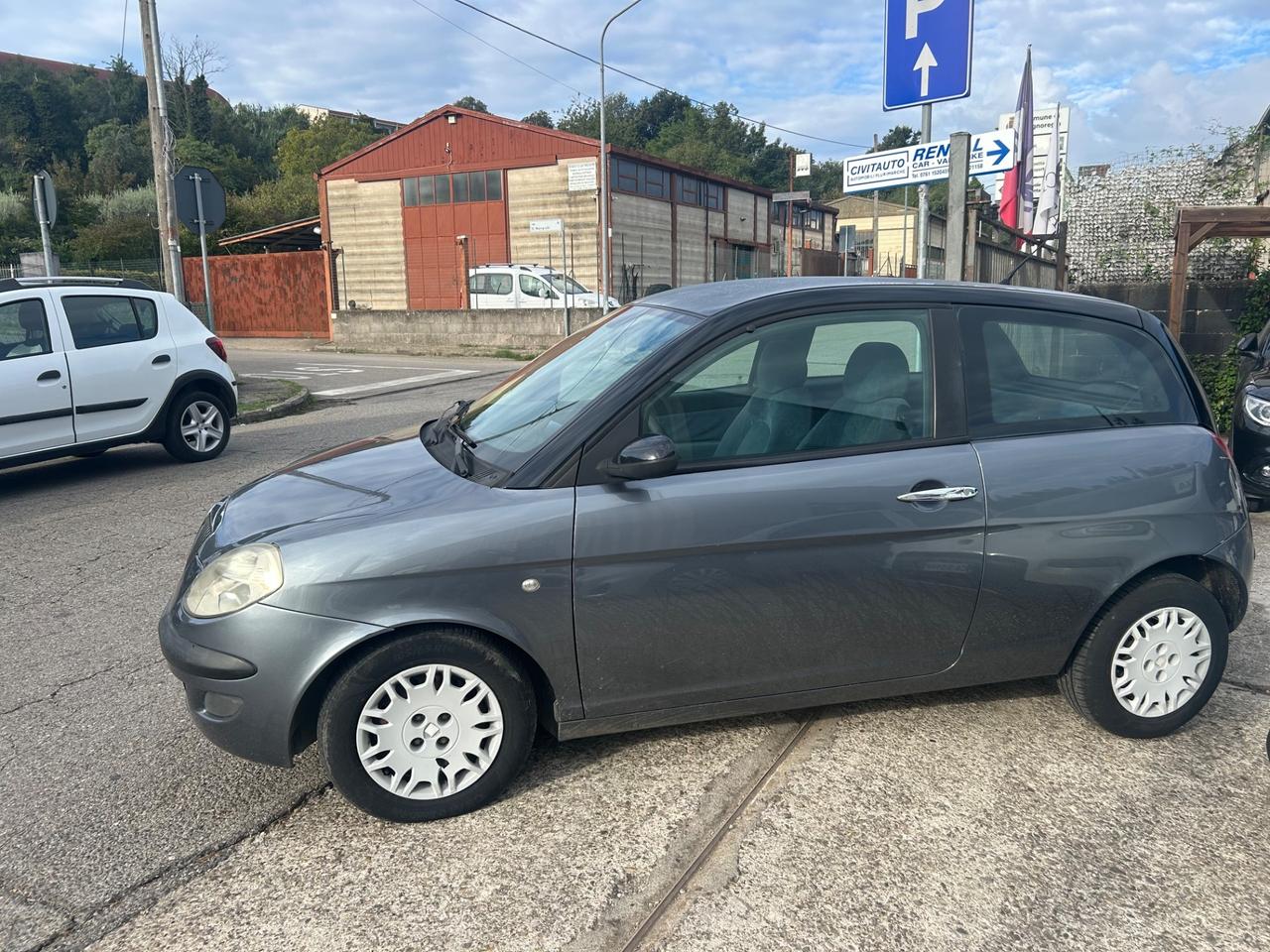 Lancia Ypsilon 1.2 Argento