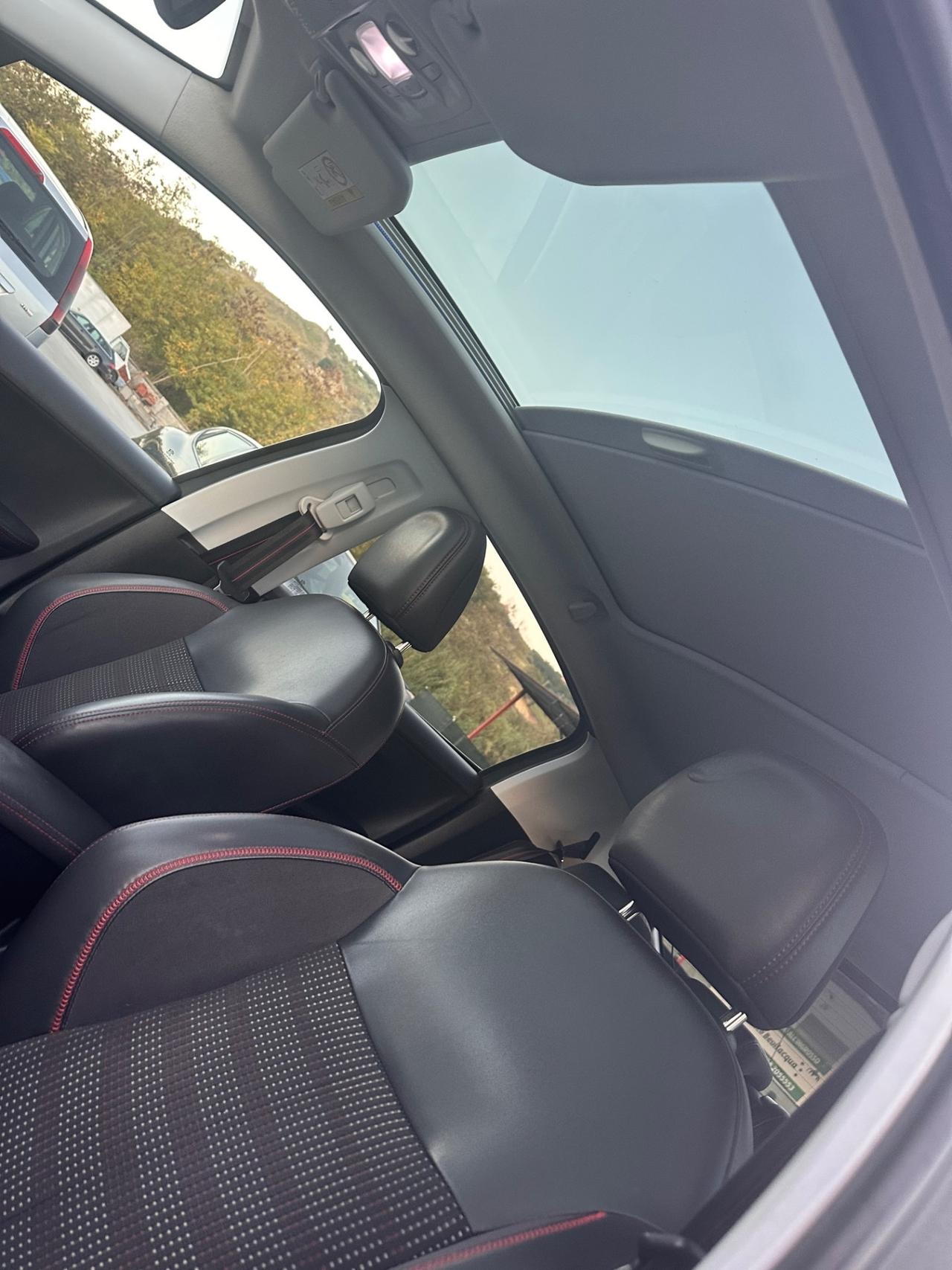 Peugeot 208 BlueHDi 100cv GT Line 2017