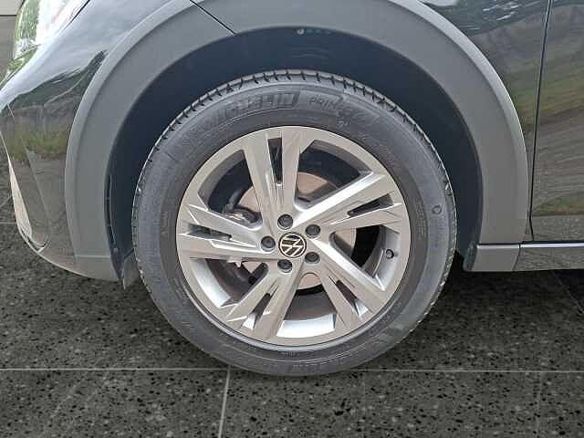 Volkswagen Taigo 1.0TSI 110CV DSG R-Line - NEOPATENTATI