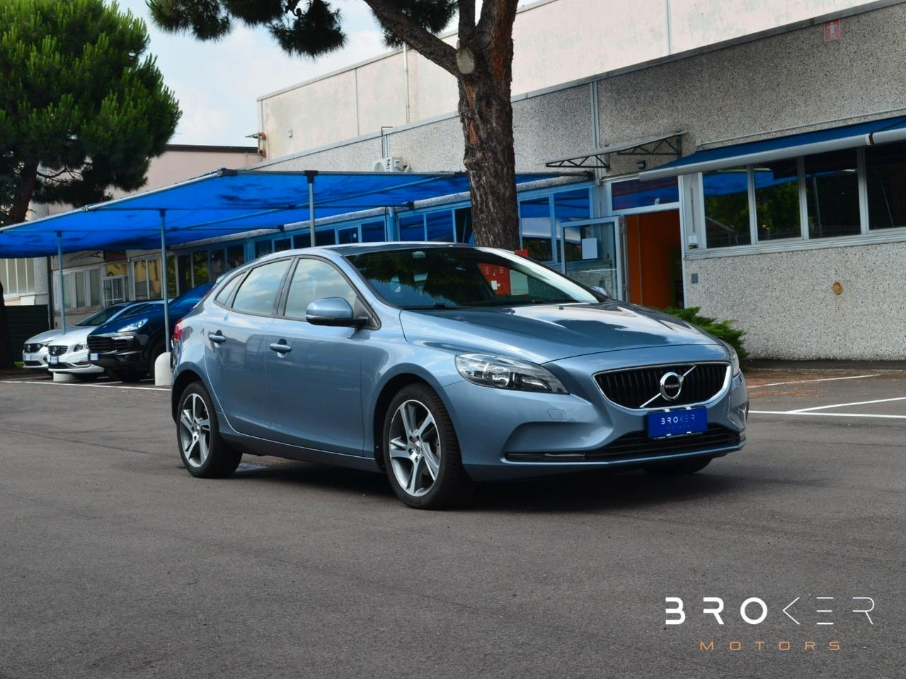 Volvo V40 2.0 d2 Business my17 1PROP.