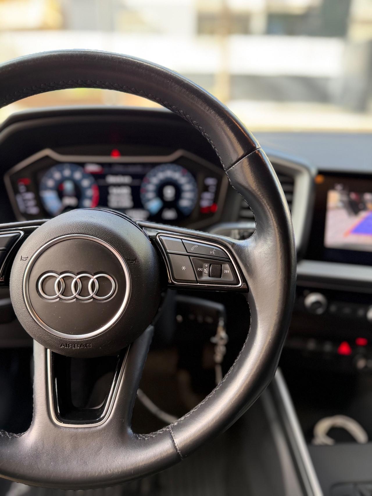 Audi A1 SPB 30 TFSI S tronic line edition