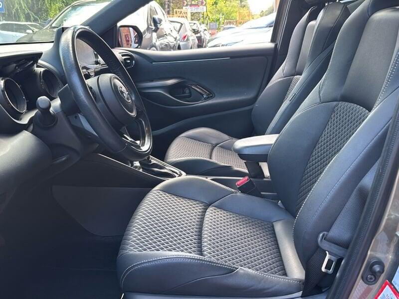 Toyota Yaris Hybrid Lounge MY21