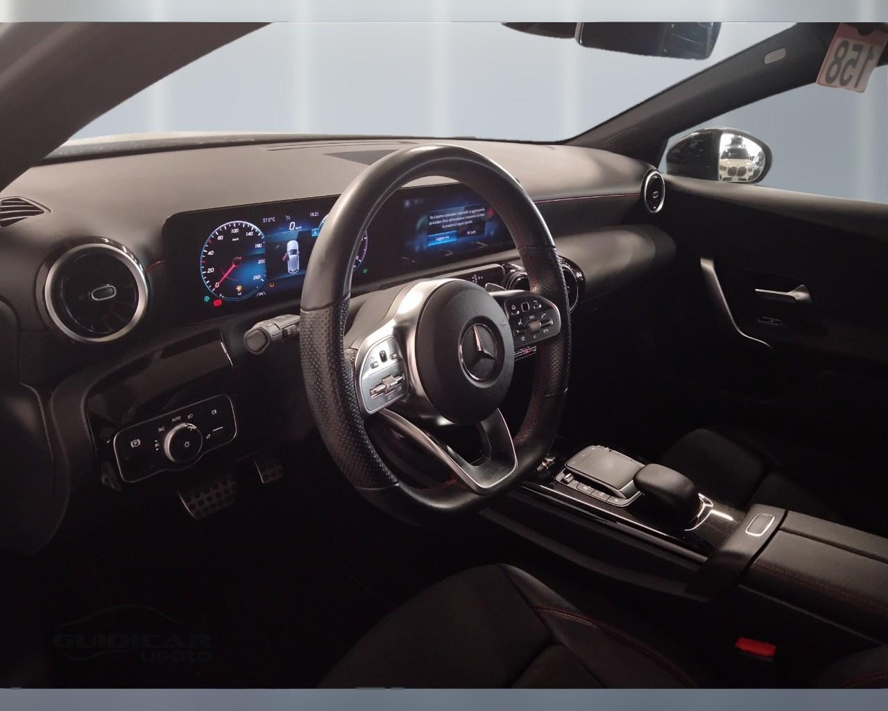 Mercedes-Benz Classe A - W177 2018 - A 180 d Premium auto