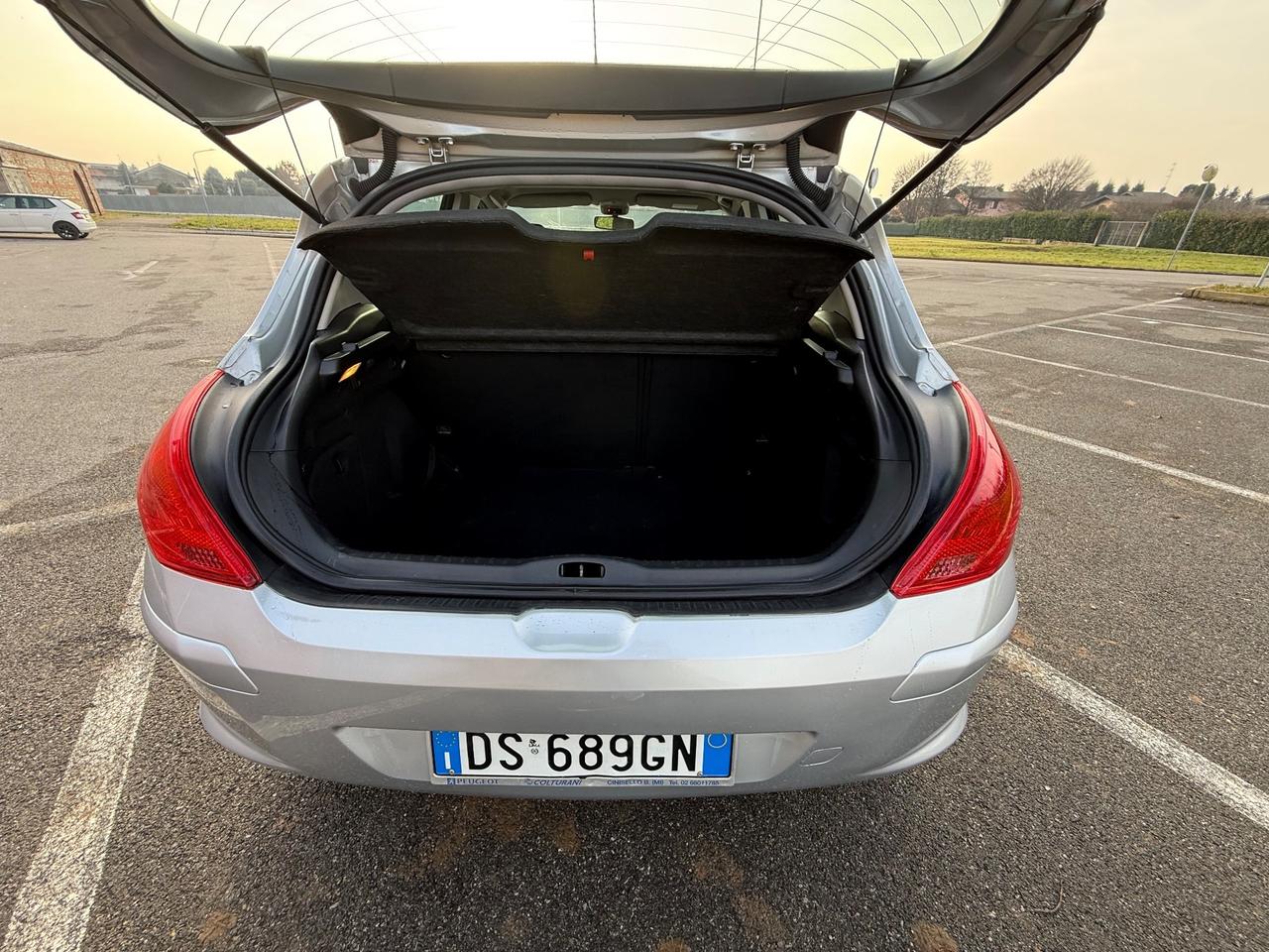 Peugeot 308 1.6 VTi 120CV 5p. Tecno