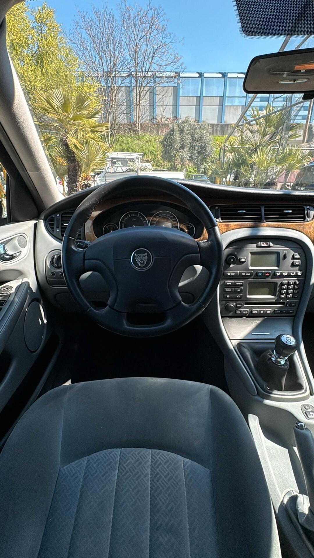 Jaguar X-Type Classic