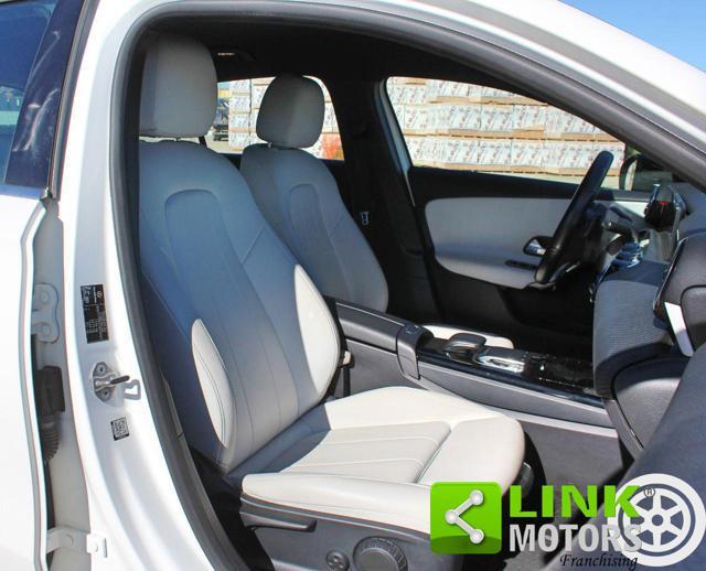 MERCEDES-BENZ A 180 d Automatic Business Extra GARANZIA 12 MESI