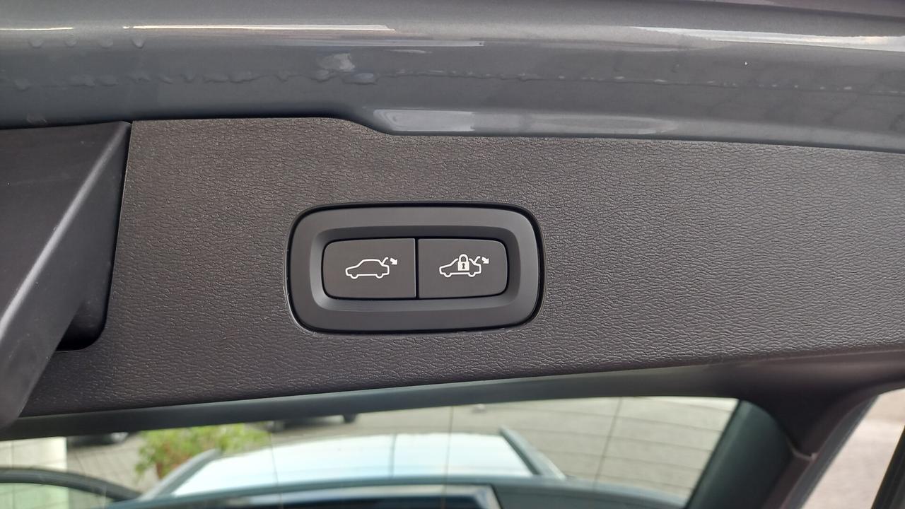 Volvo V60 B4 (d) automatico Core