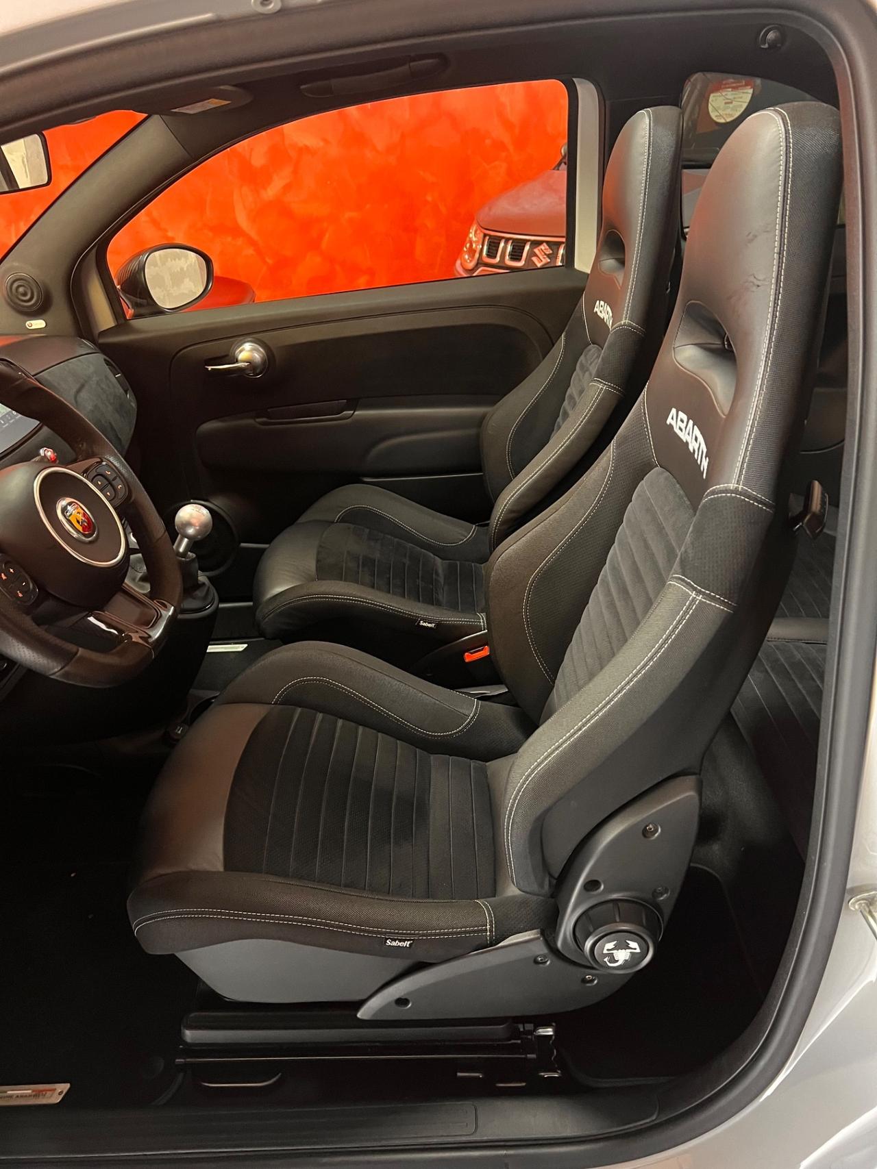 Abarth 595 C 1.4 Turbo T-Jet 180 CV Competizione