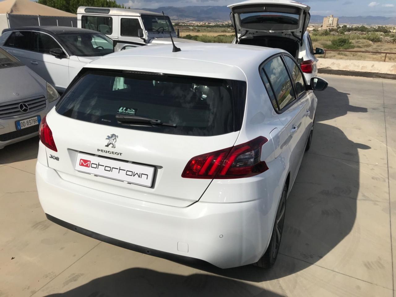 Peugeot 308 BlueHDi 130 S&S Allure