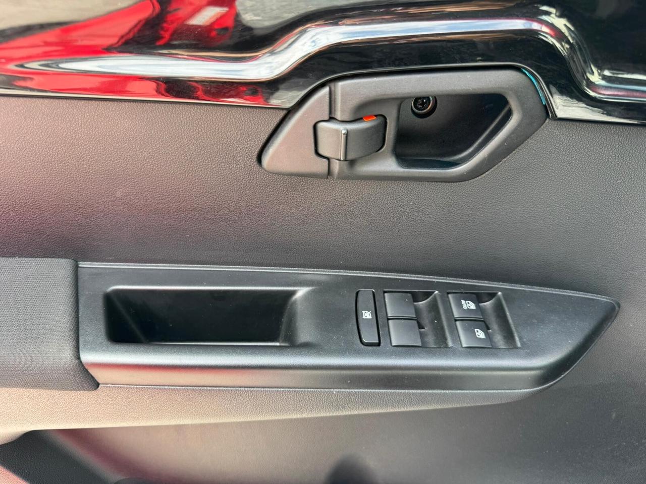 MAHINDRA KUV 100 K8 1.2 VVT 83CV 2025!!! GPL DI SERIE !!!