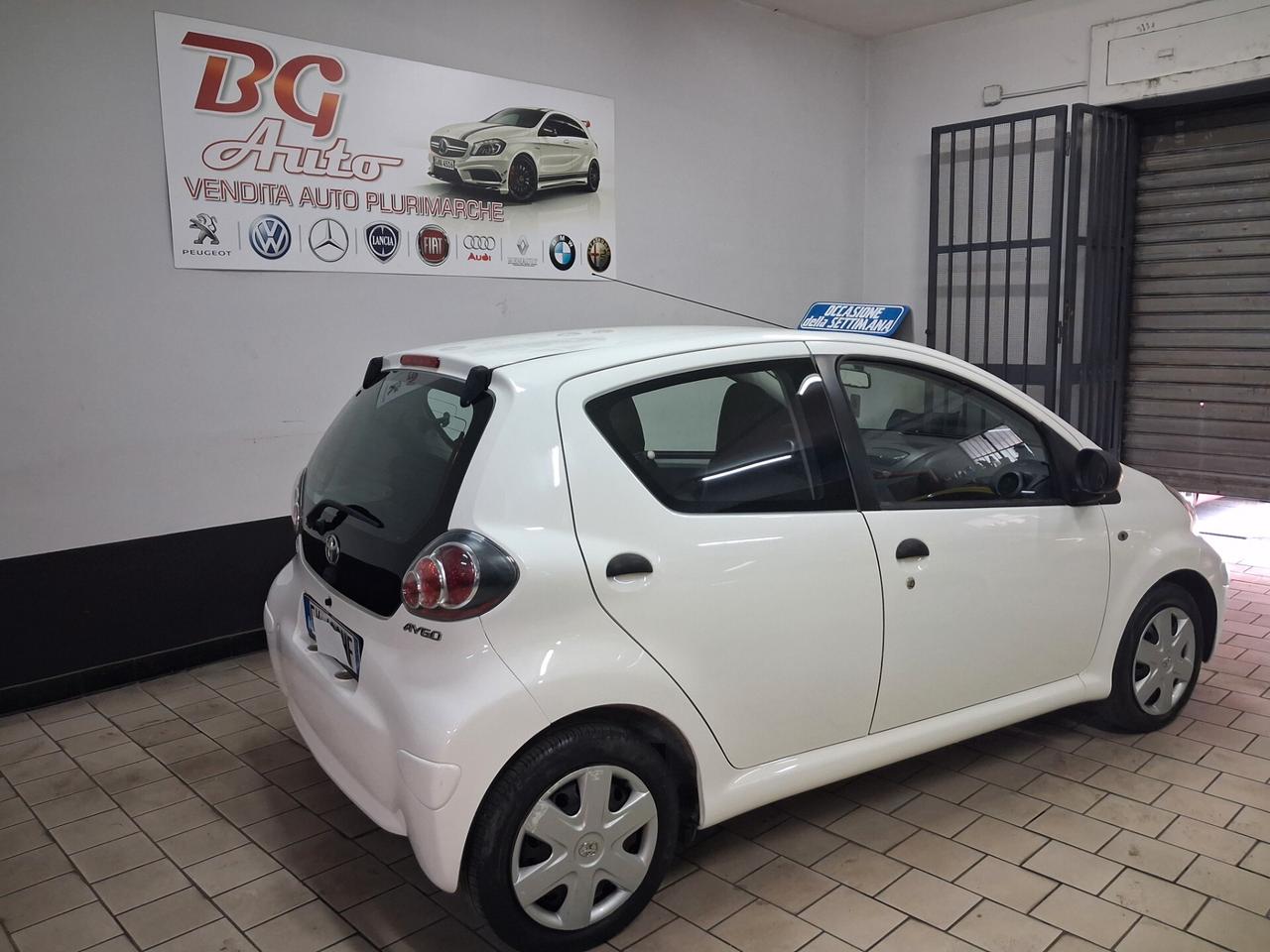 Toyota Aygo 1.0 12V VVT-i 5 porte unico prop 2012