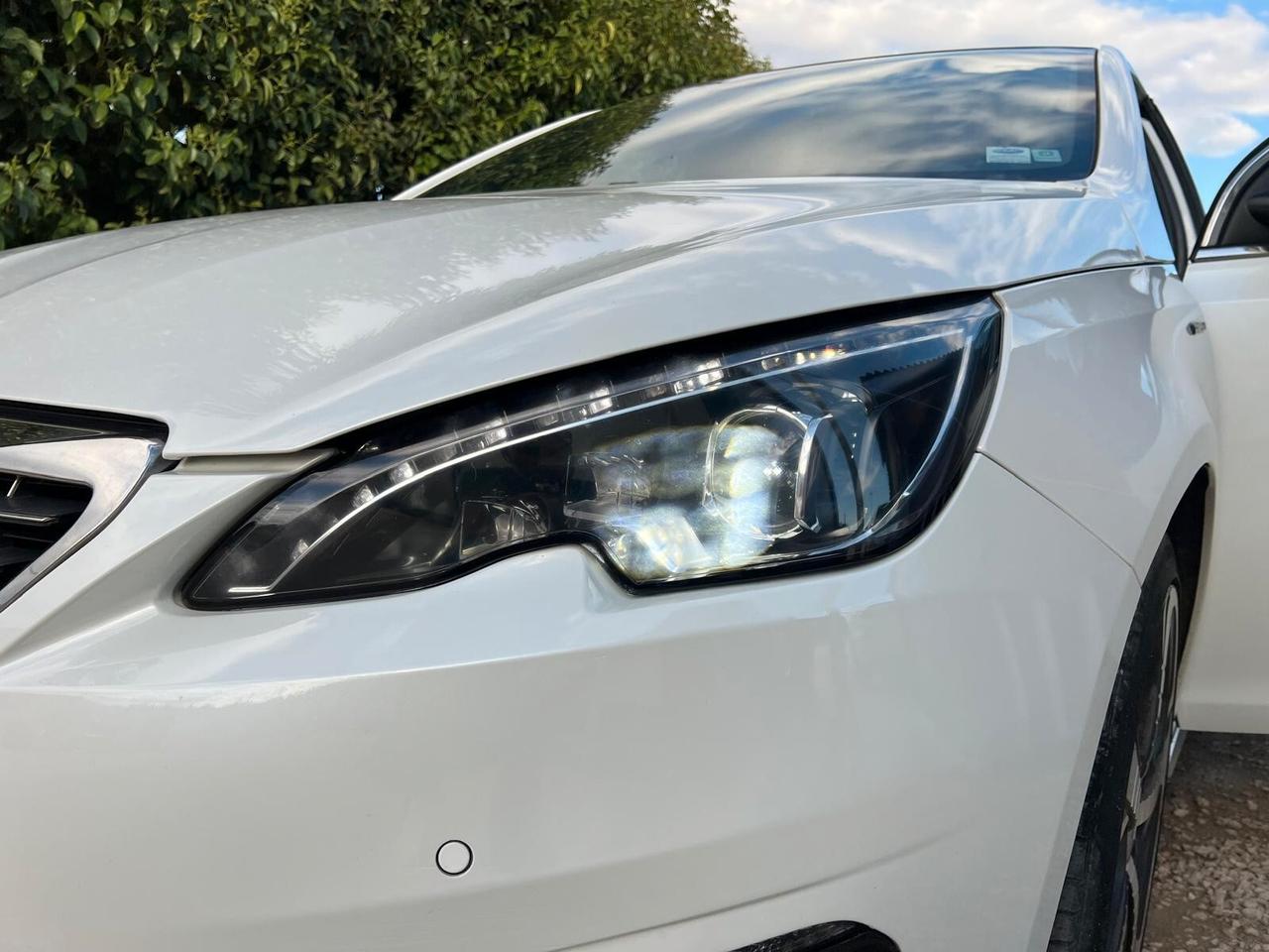 Peugeot 308 1.6 HDi 120 GT Line TETTO PARK LED CRUISE NAVI CERCHI 18